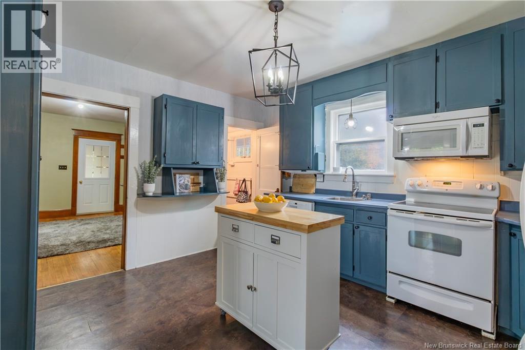 1137 Main Street - 10