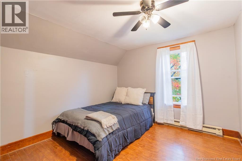 1137 Main Street - 23