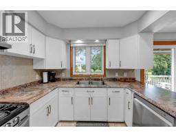 4pc Bathroom - 10489 Talbot Trail, Blenheim, ON N0P1A0 Photo 12
