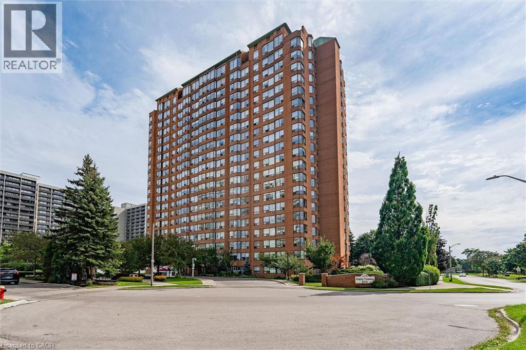 #1905 1270 MAPLE CROSSING Boulevard - 1