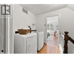 Kitchen - 284 East 21st Street, Hamilton, ON L8V2T9 Photo 12