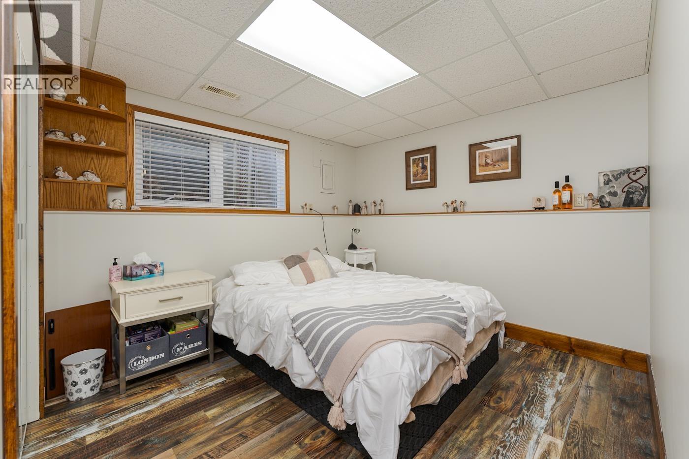 6060 SPRINGALL CRESCENT - 26