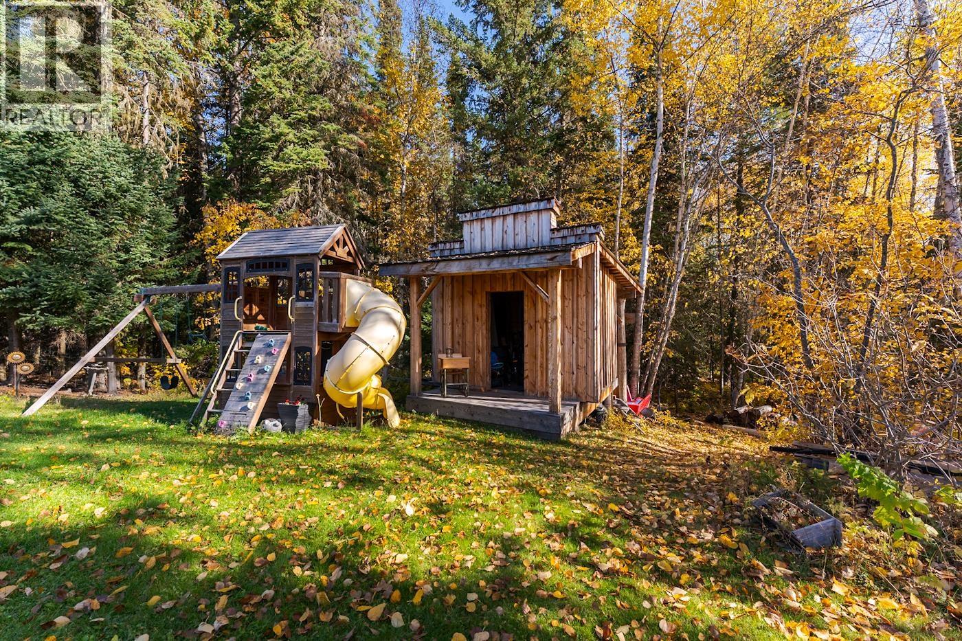 6060 SPRINGALL CRESCENT - 37