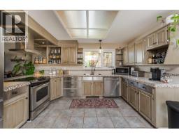Photo 11 of 40, 6060 SPRINGALL CRESCENT · Prince George, BC