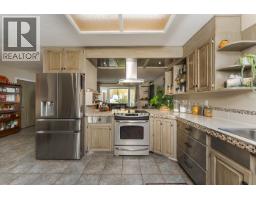 Photo 13 of 40, 6060 SPRINGALL CRESCENT · Prince George, BC