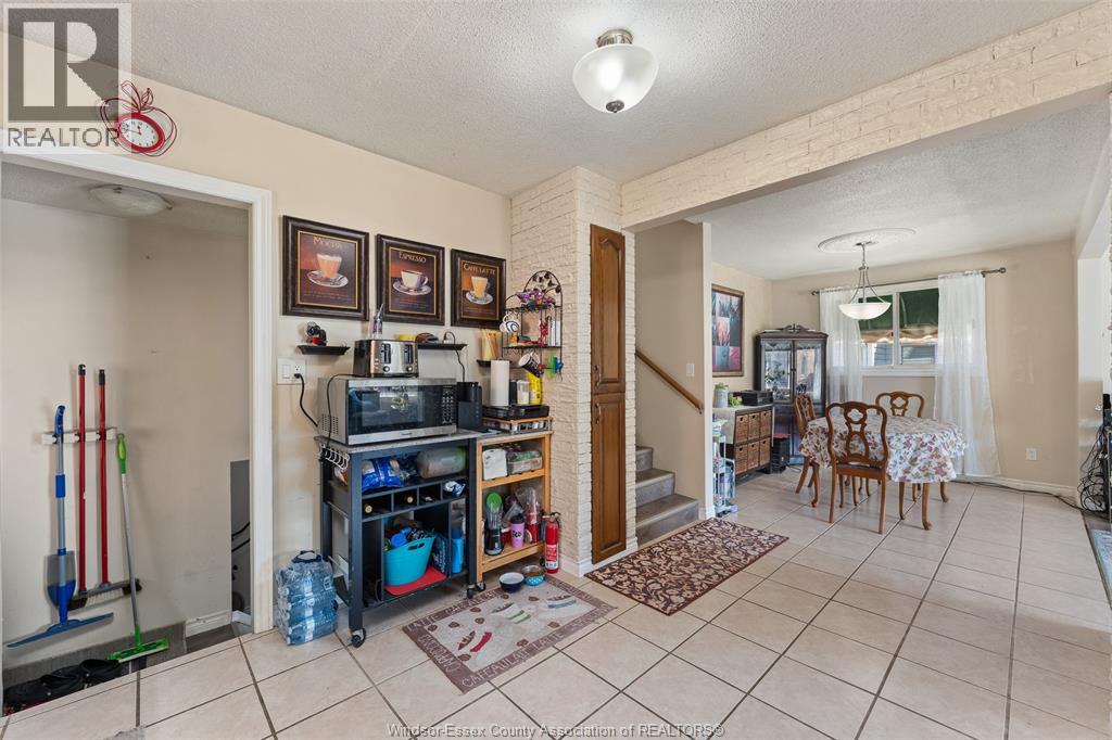 932 REEDMERE ROAD - 18