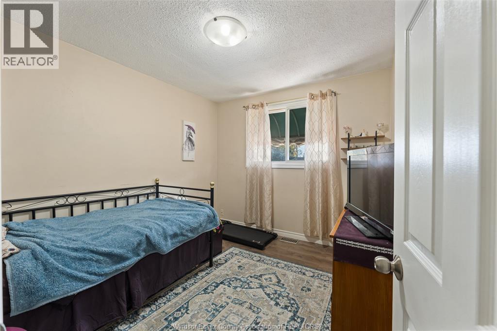 932 REEDMERE ROAD - 19