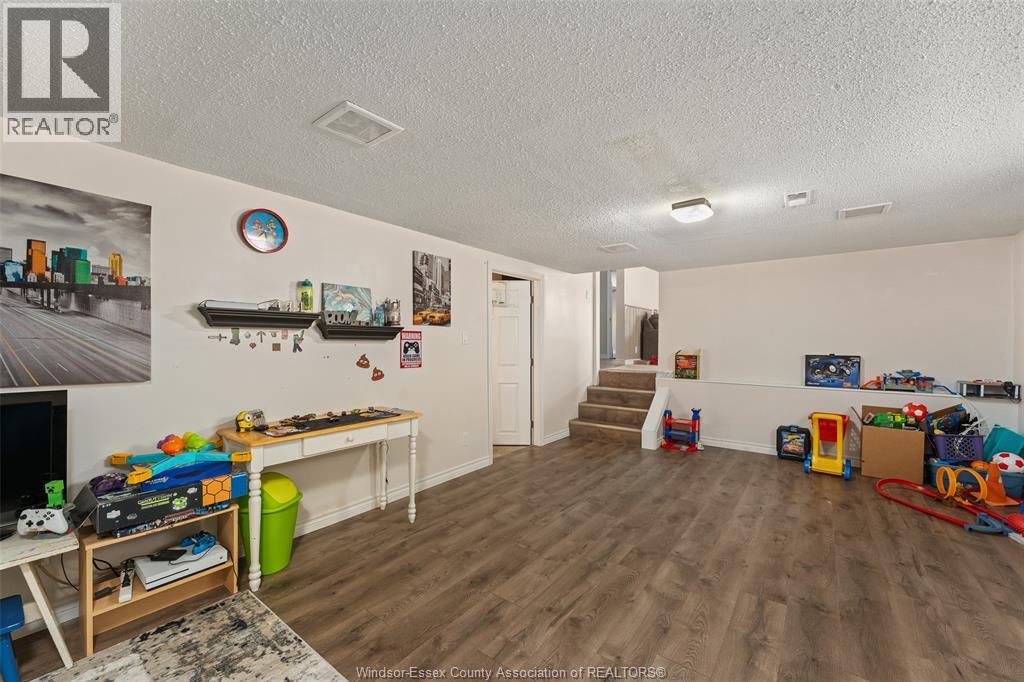932 REEDMERE ROAD - 29