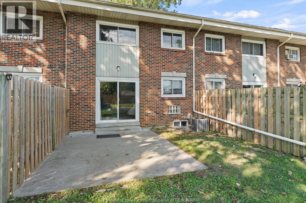 #106 1730 COLUMBIA COURT - Image 3