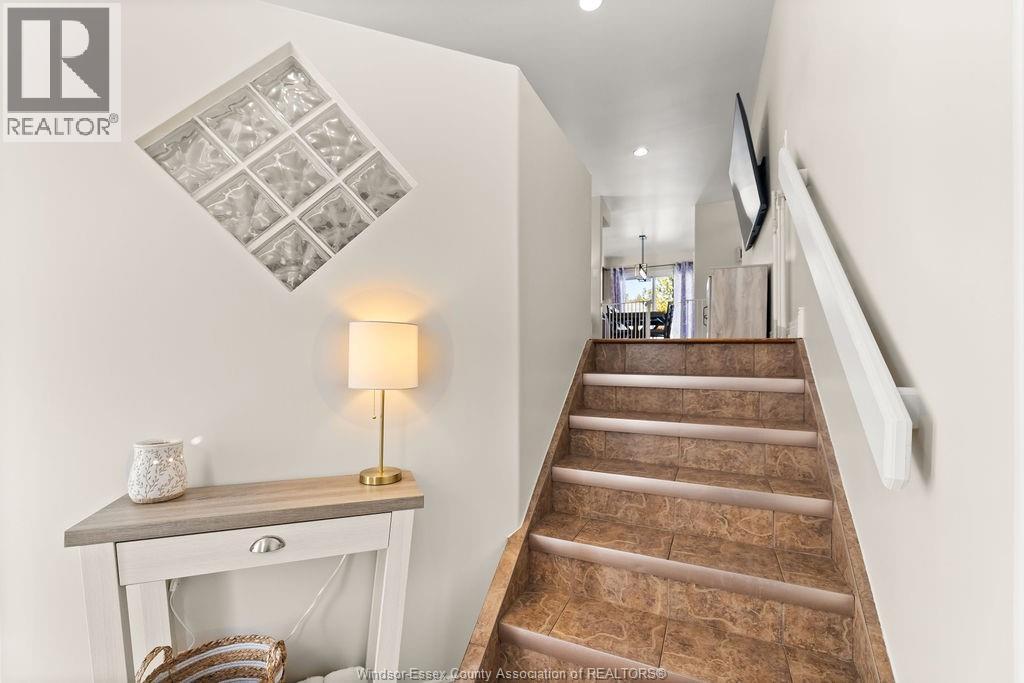 1520 MAPLE - 13