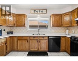 Kitchen - 1520 Maple, Lasalle, ON N9J3L3 Photo 10