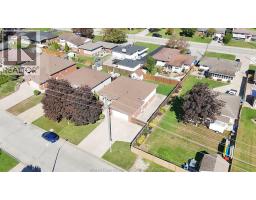 1520 Maple, Lasalle, ON N9J3L3 Photo 34
