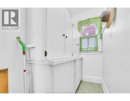 980 Marion, Windsor, ON N9A2J2 Photo 16