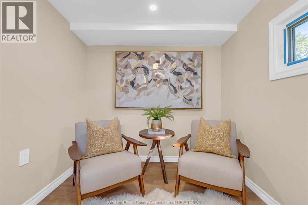 1057 Oak AVENUE - Image 23