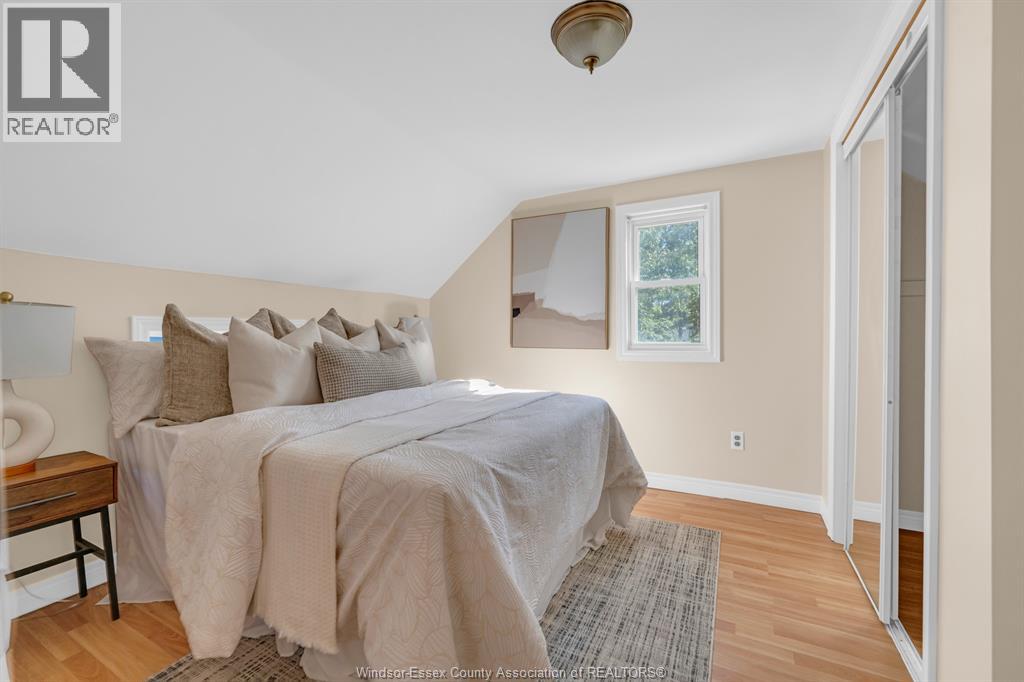 1057 Oak AVENUE - 24