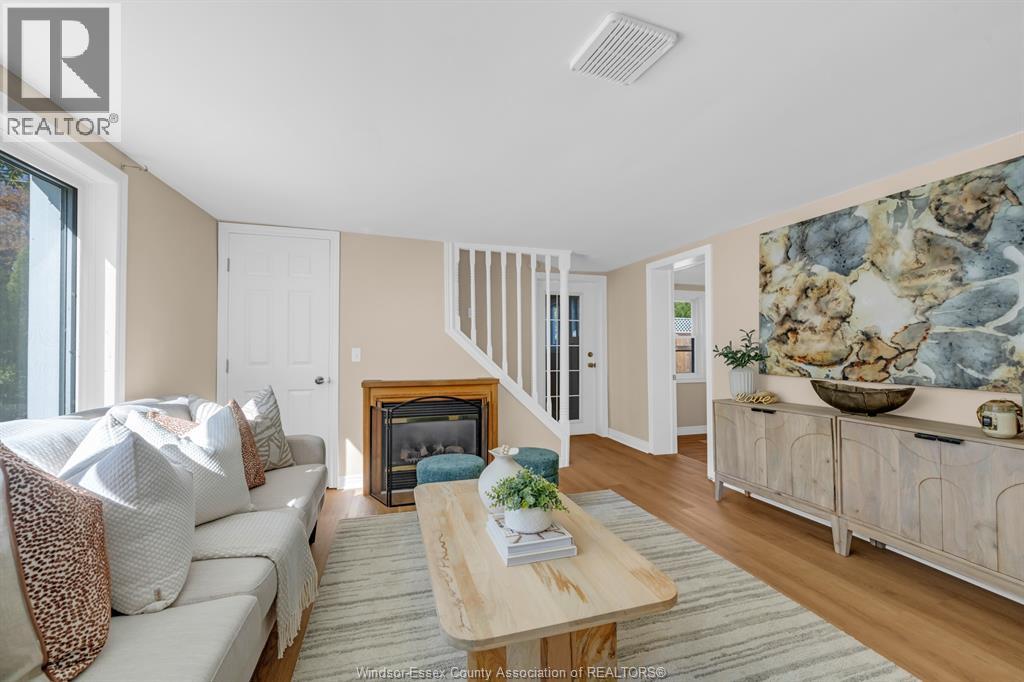 1057 Oak AVENUE - Image 8