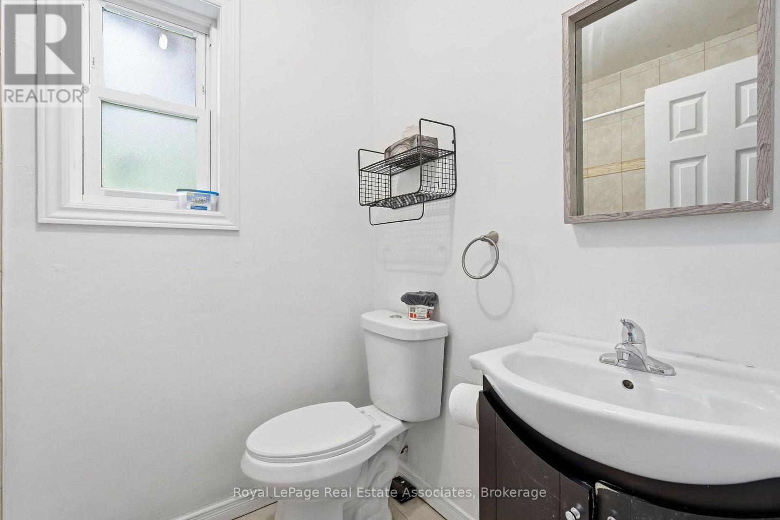 51 Wellington Street North, Hamilton, ON photo 33