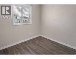 21 Pinnacle Crossing, Grande Prairie, AB T8W0A9 Photo 18