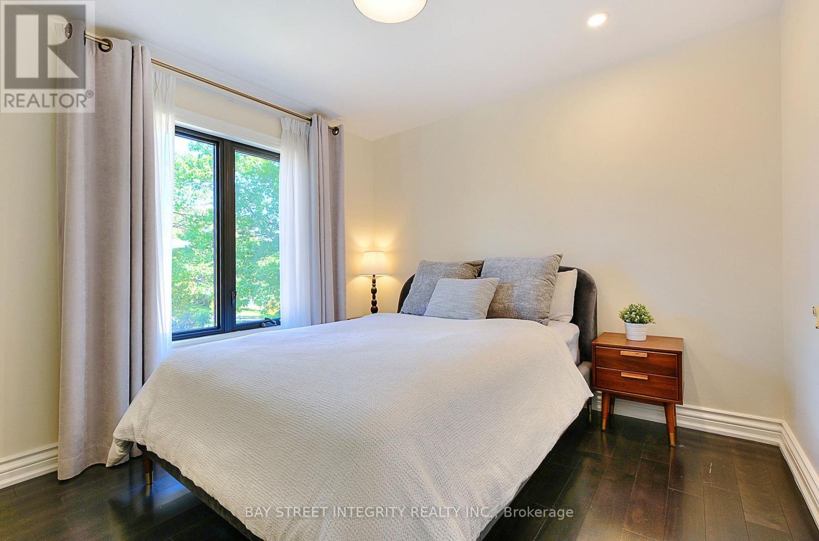 33 Deerford Road — photo 26
