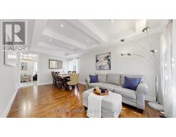Dining room - 44 Robertson Close, Vaughan, ON L6A2H1 Photo 7