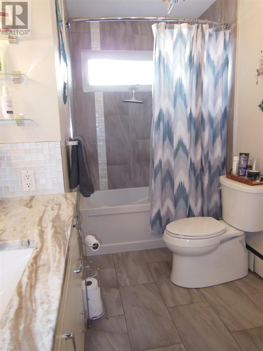 130 McGregor AVE - 17