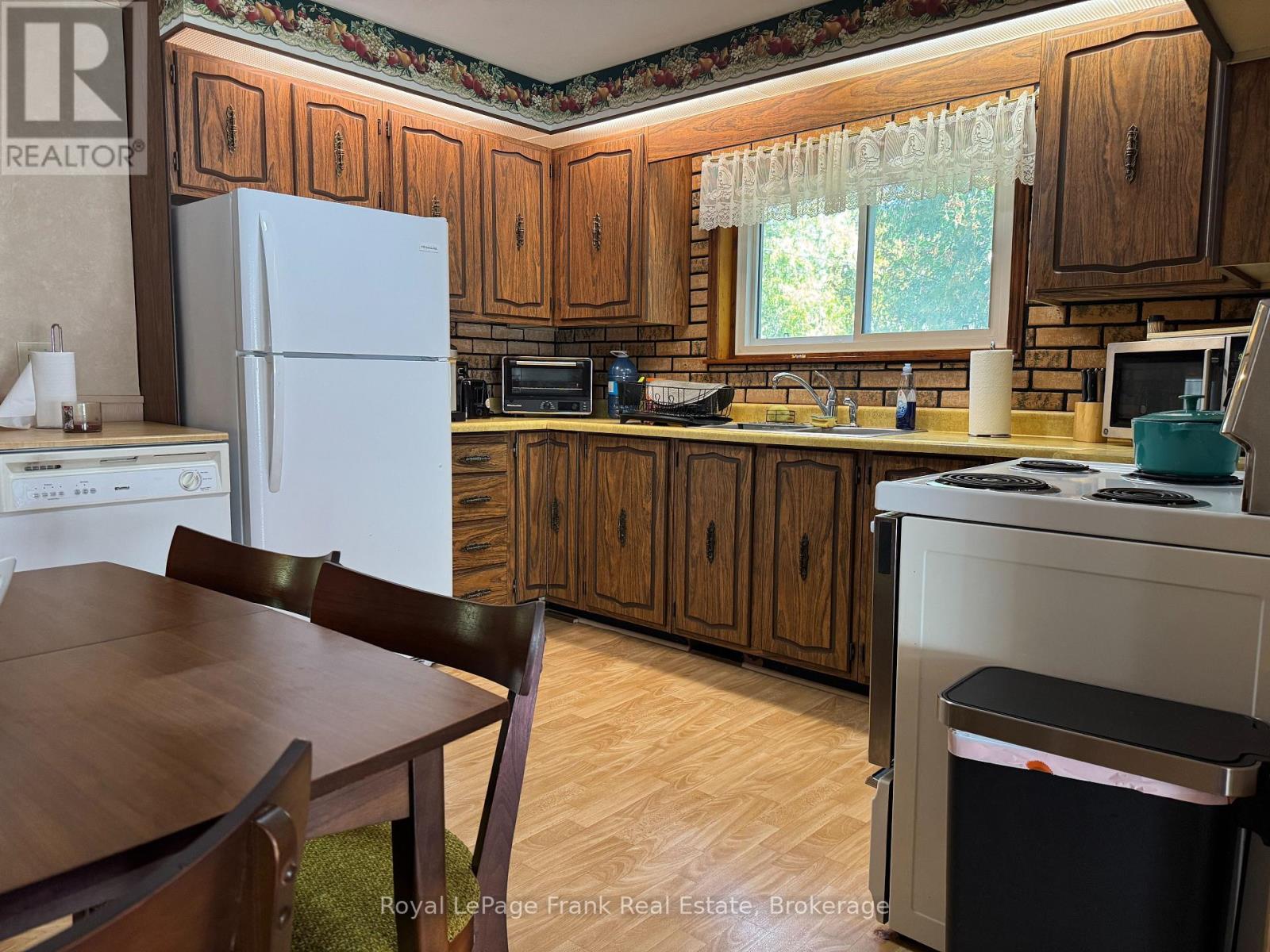 3820 Trulls Road, Clarington, ON photo 9