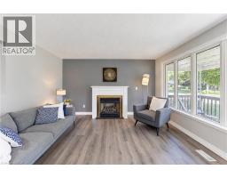5pc Bathroom - 64 S Lowrey Avenue S, Cambridge, ON N1R4Z8 Photo 7