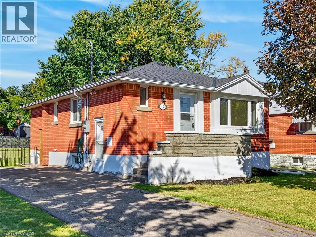Photo of 16 NOTTINGHAM Avenue
