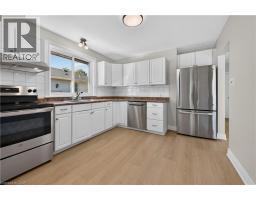 Kitchen - 16 Nottingham Avenue, Hamilton, ON L8T3N5 Photo 9