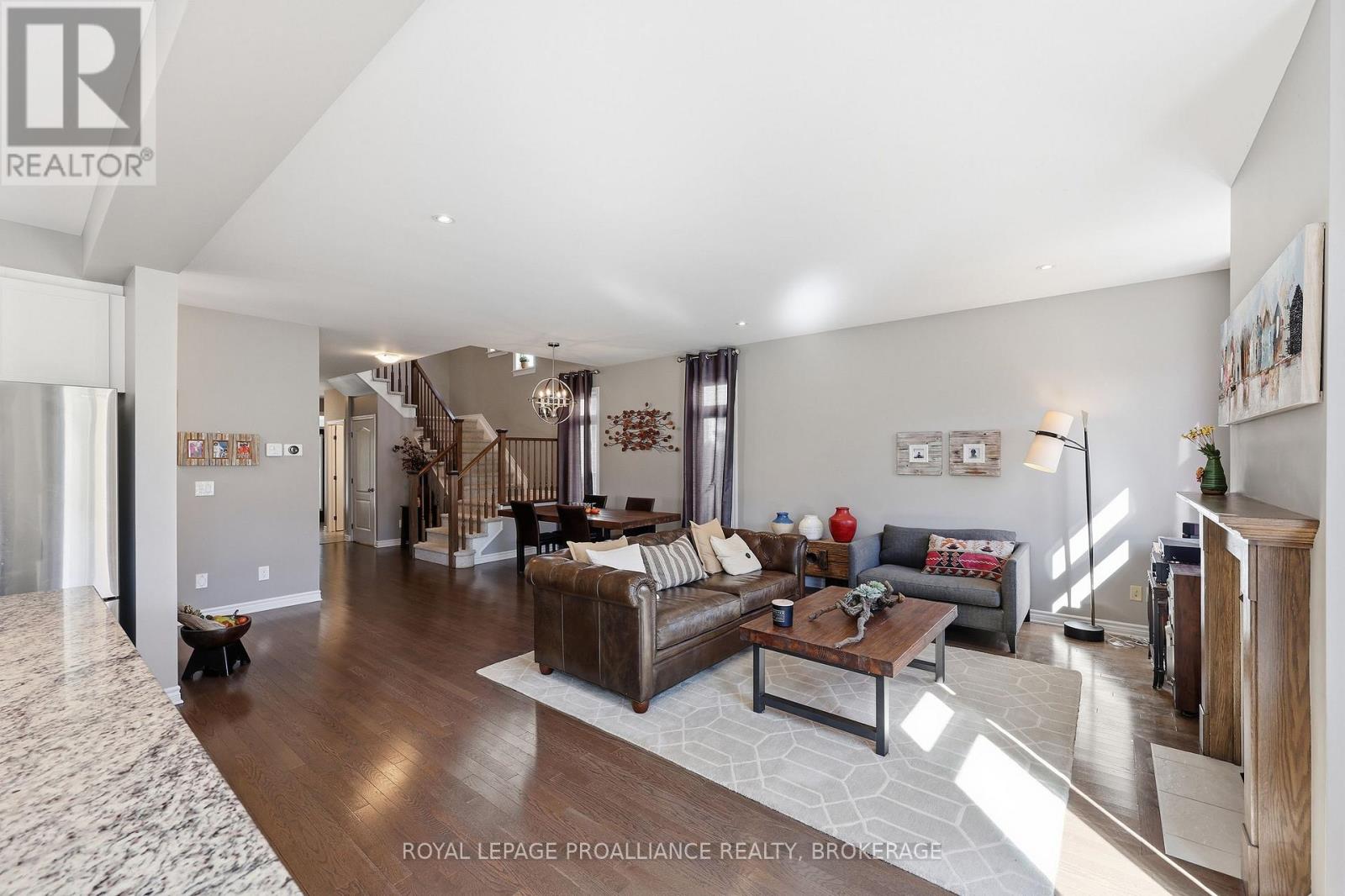 1369 WATERSIDE WAY, Kingston (Kingston East (Incl Barret Crt)) — photo 11