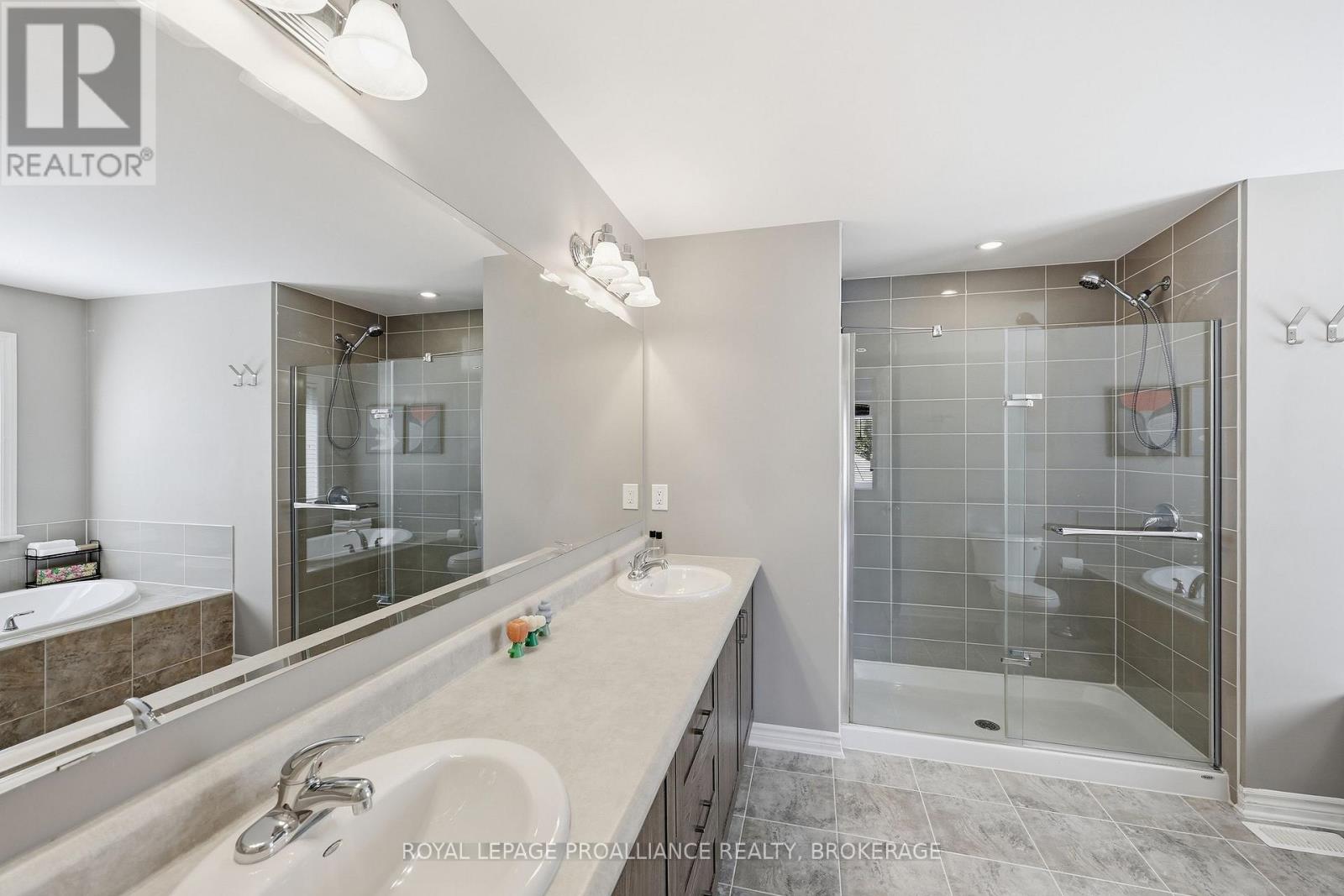 1369 WATERSIDE WAY - Image 21