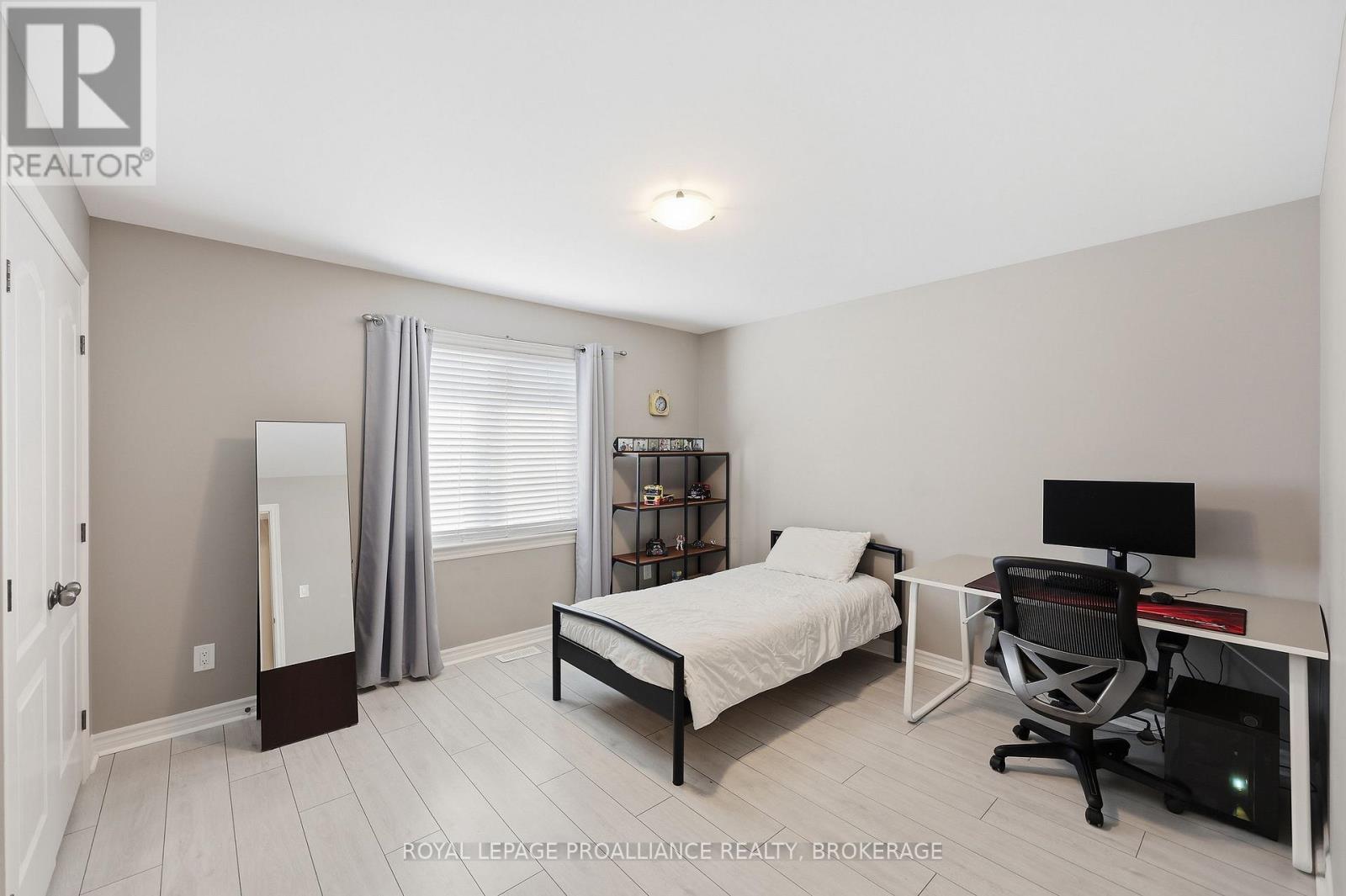 1369 WATERSIDE WAY - 28