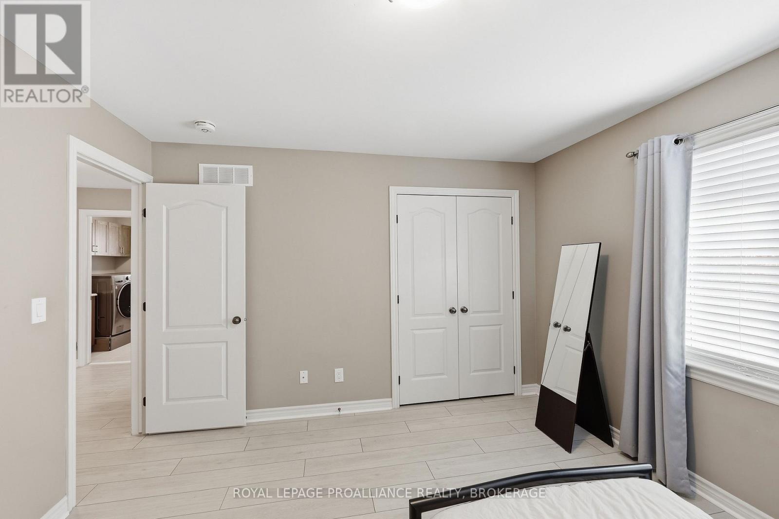 1369 WATERSIDE WAY - Image 29