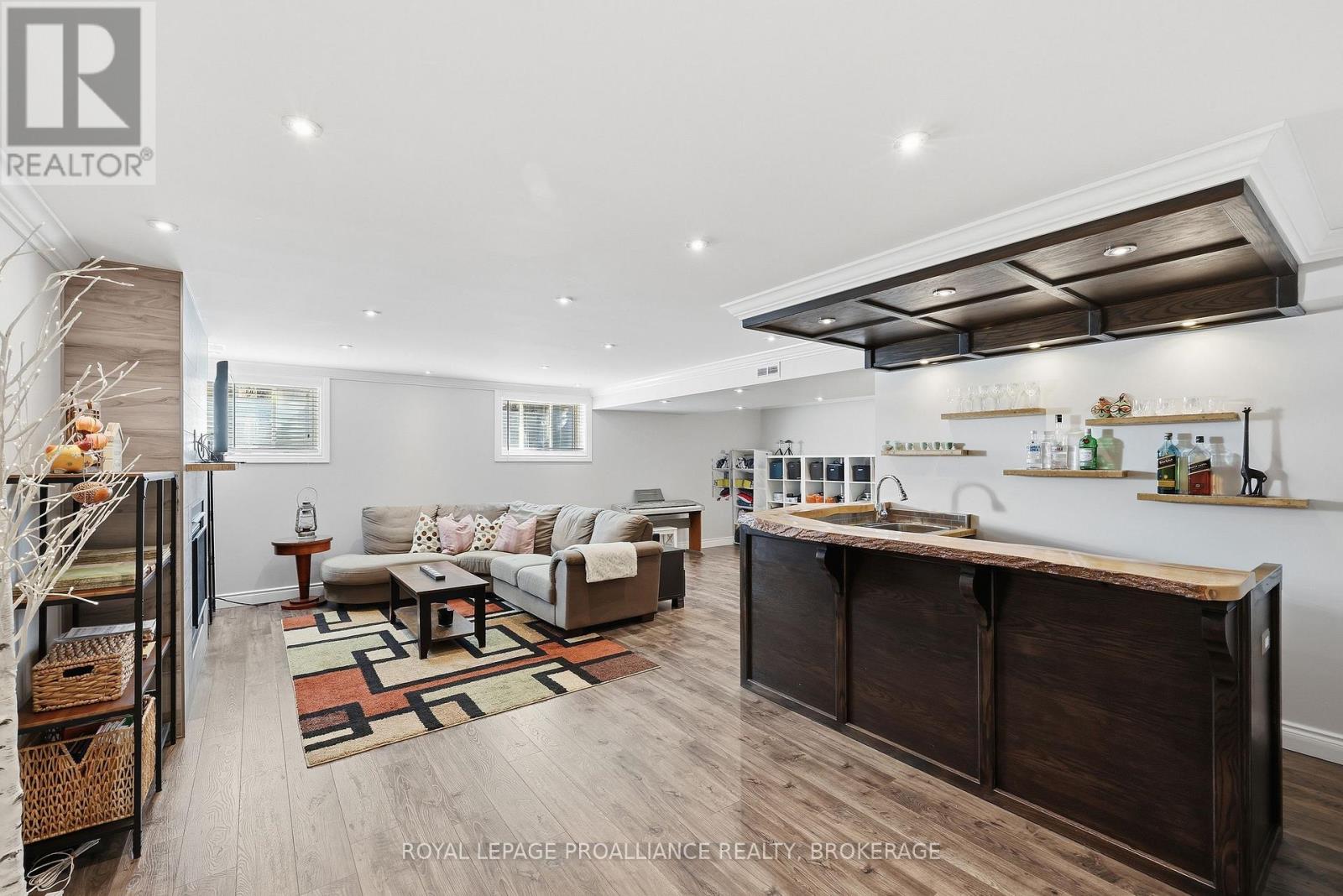 1369 WATERSIDE WAY - Image 32