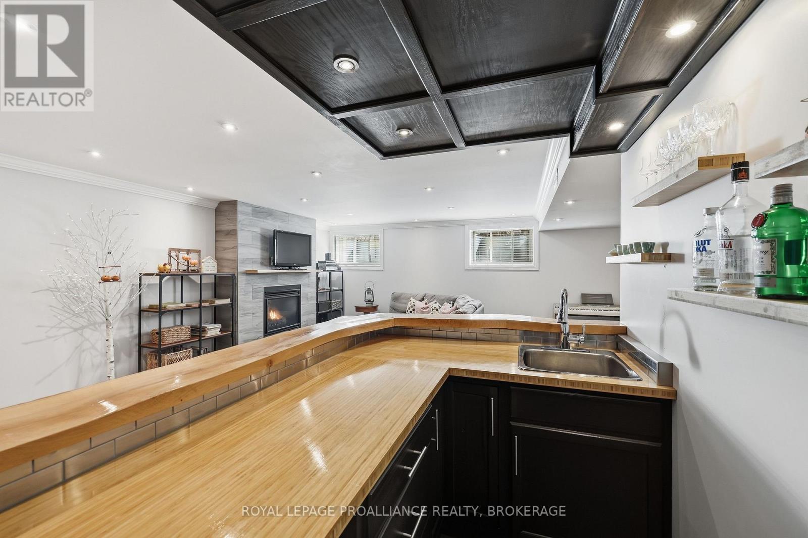 1369 WATERSIDE WAY - Image 33