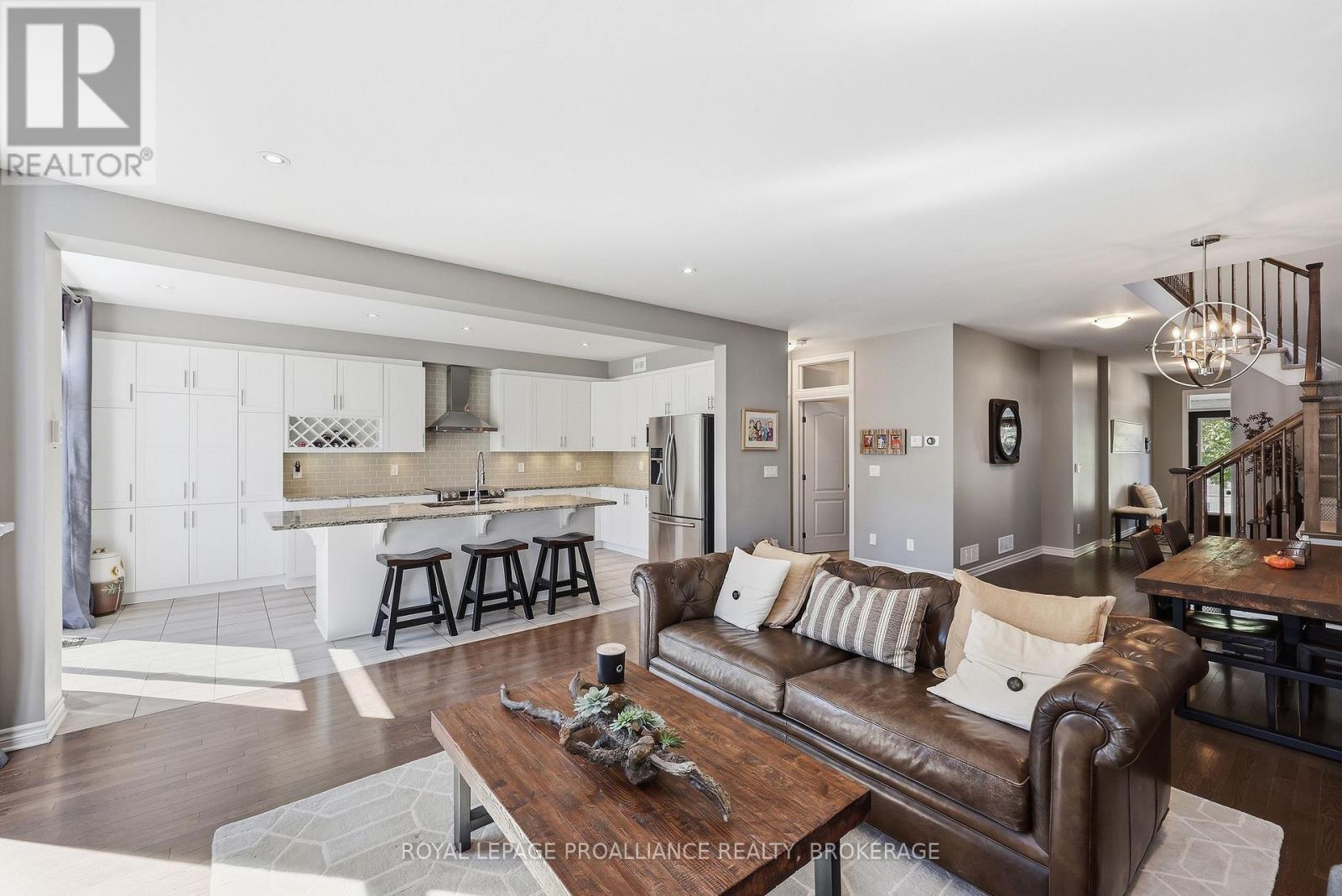 1369 WATERSIDE WAY, Kingston (Kingston East (Incl Barret Crt)) — photo 8
