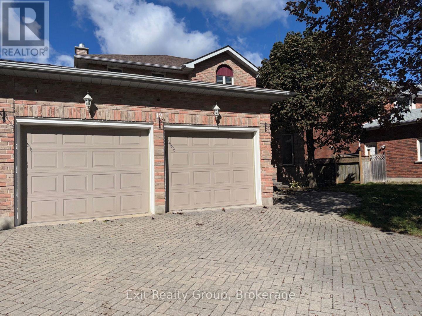 17 Bridlewood Lane, Quinte West, ON photo 2