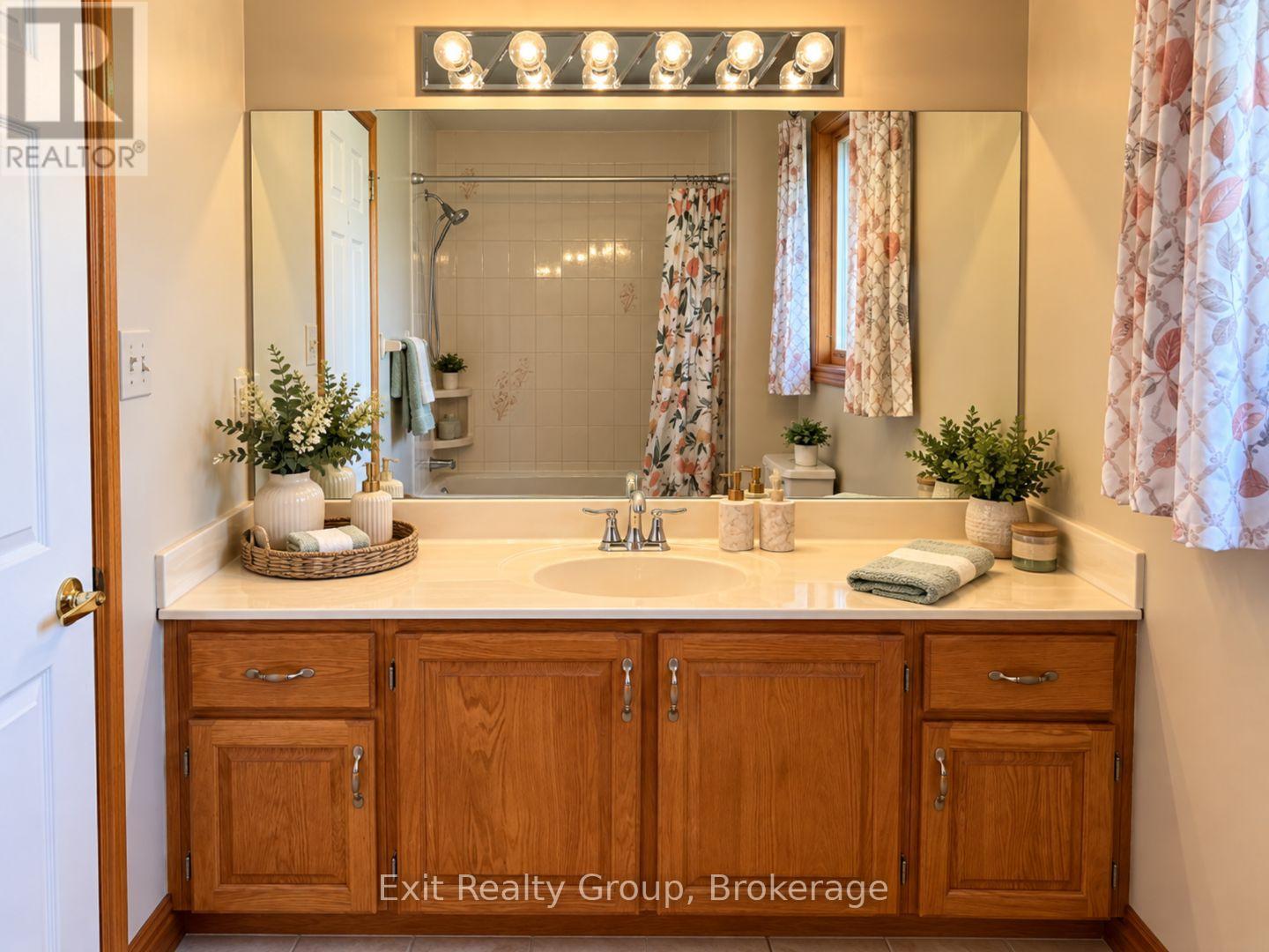 17 BRIDLEWOOD LANE - 40