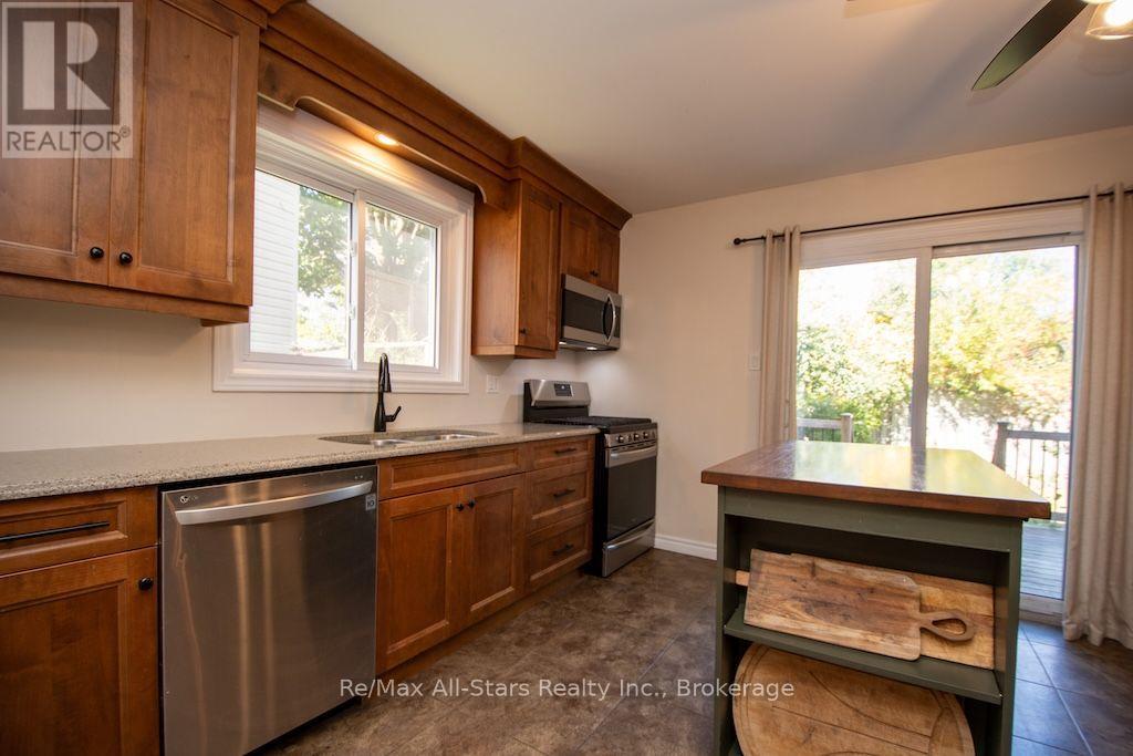 1118 Huntington Circle, Peterborough, ON photo 16