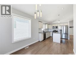 4pc Bathroom - 3814 33rd Street W, Saskatoon, SK S7R0M1 Photo 13