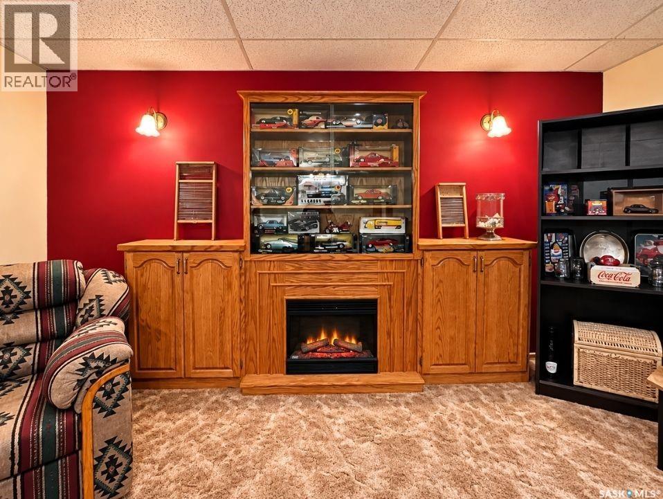 302 Cowie CRESCENT - 12