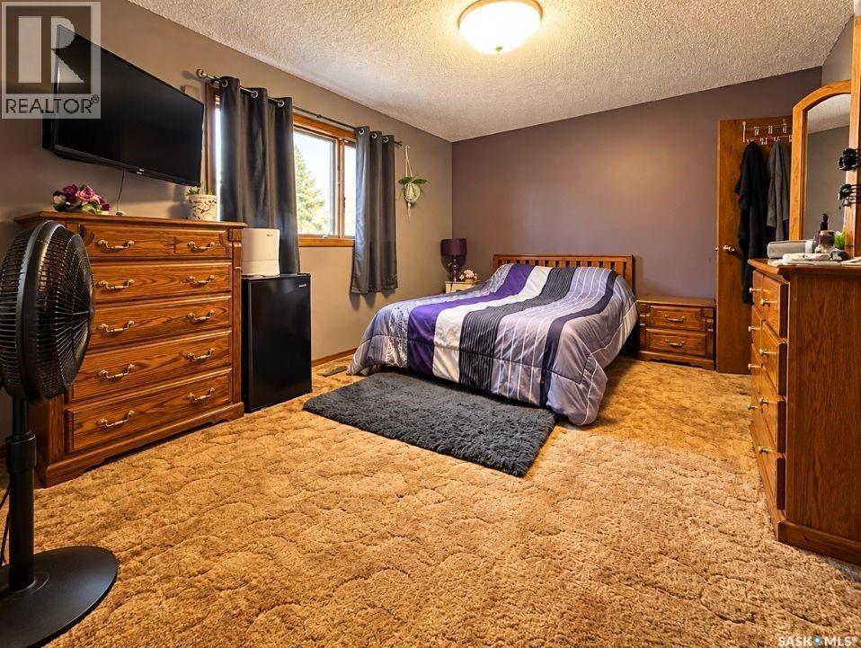 302 Cowie CRESCENT - 17