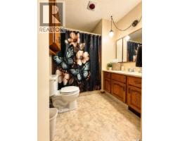 3pc Bathroom - 302 Cowie Crescent, Swift Current, SK S9H4W7 Photo 7