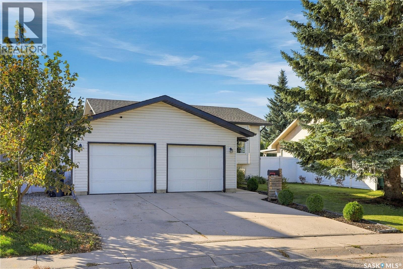 210 COBEN CRESCENT, Saskatoon