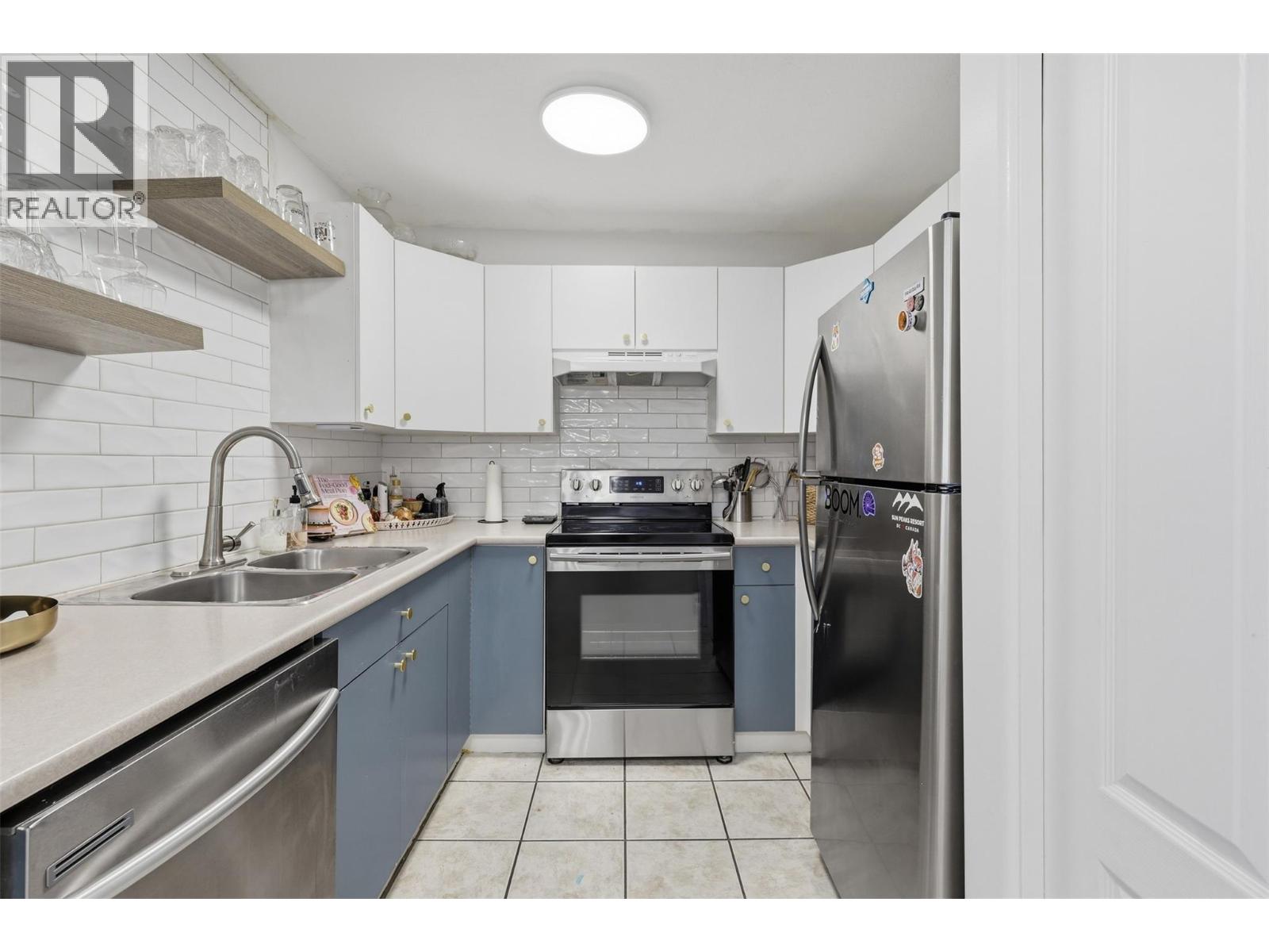 #312 554 SEYMOUR Street - 2