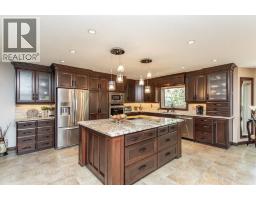 Kitchen - 38212 Range Road 252, Rural Lacombe County, AB T4L2N2 Photo 9