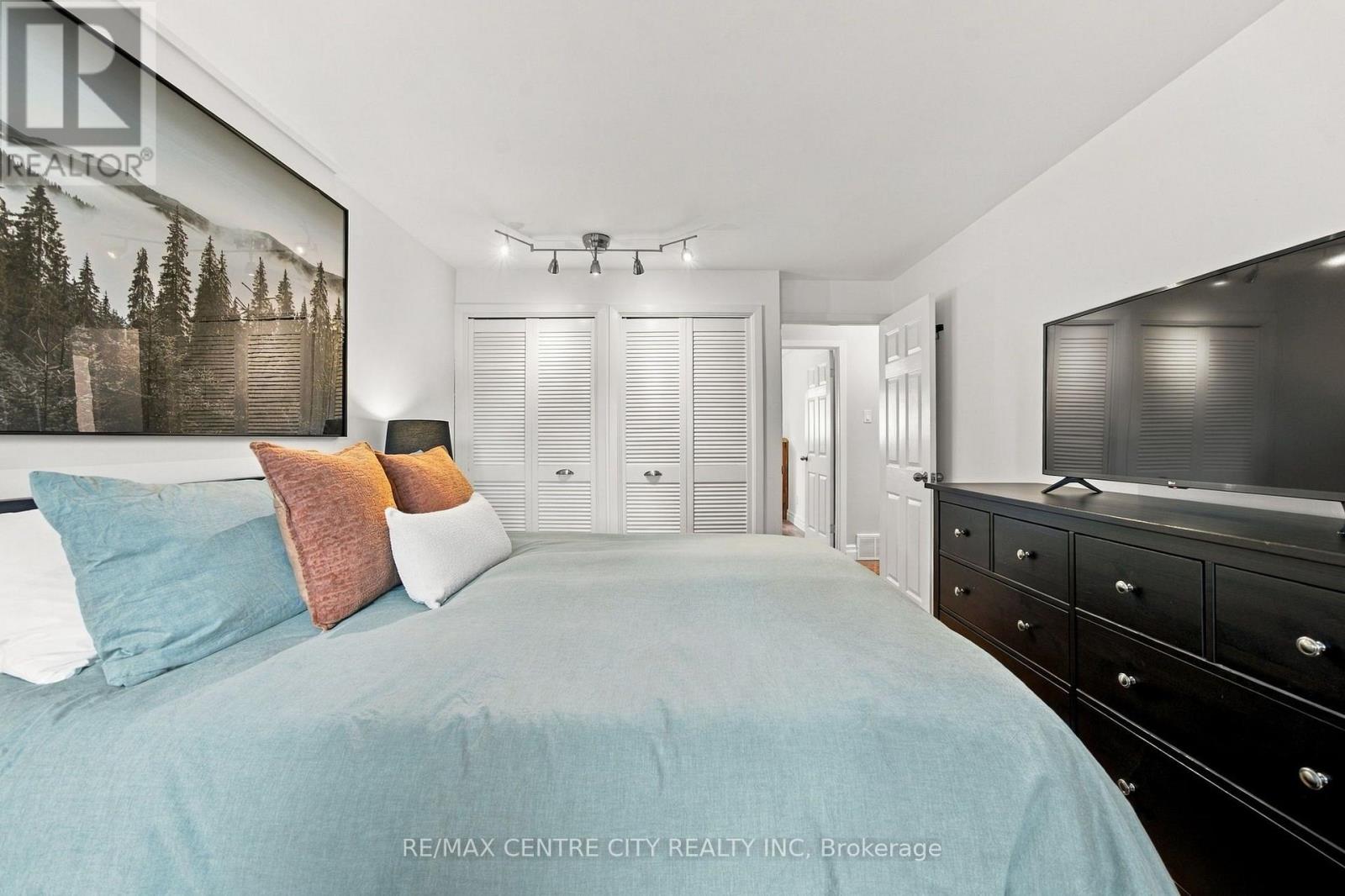 96 TWEED CRESCENT - Image 19