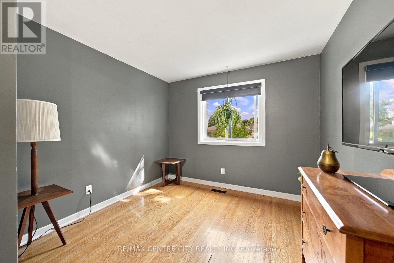 96 TWEED CRESCENT - Image 22