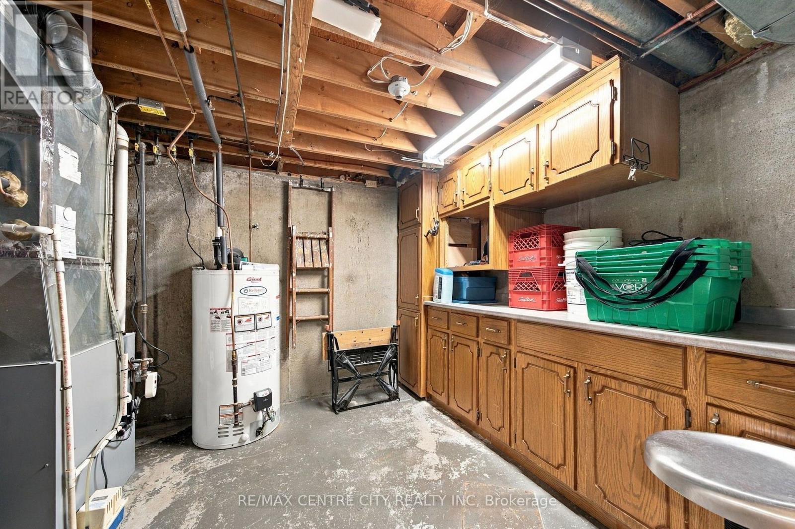 96 TWEED CRESCENT - Image 33