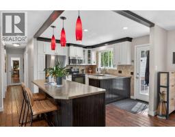 7539 Hunterview Drive NW - photo 3